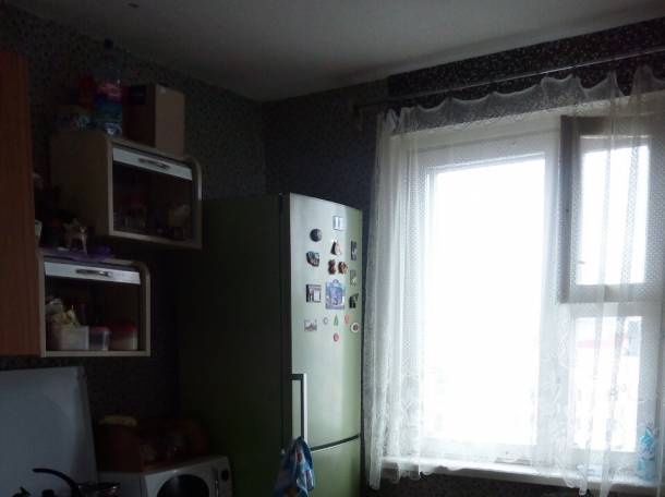 комнату в двухкомнатной квартире, червякова 59, фотография 2