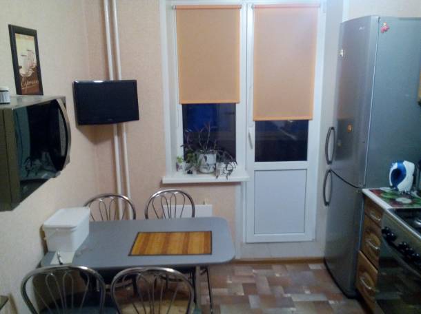 4-комнатная квартира продажа., Юг-6 пр-кт победы д.31-кор.1, фотография 1