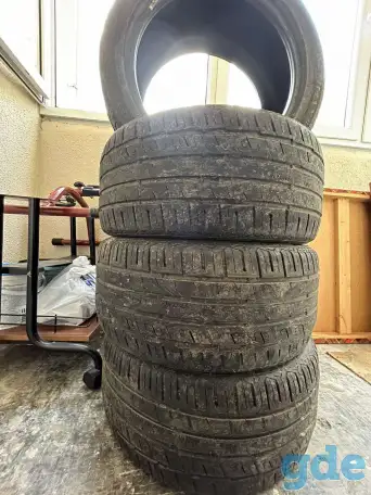 Резина летняя 235/45 R17, фотография 1