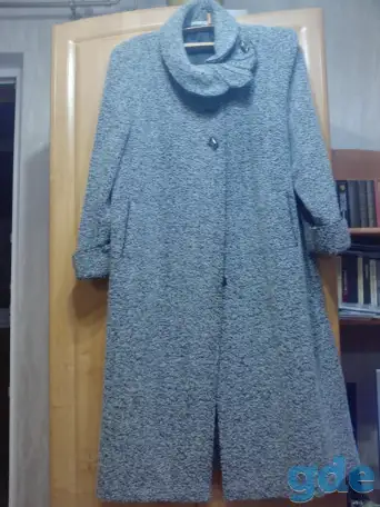 Драповое пальто, фотография 1