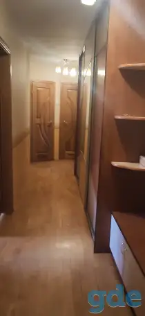Трехкомнатная квартира в кирпичном доме, ул. Лиможа, фотография 1