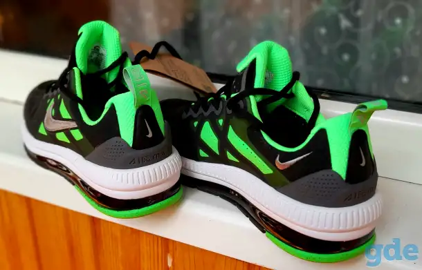 Кроссовки NIKE, фотография 3