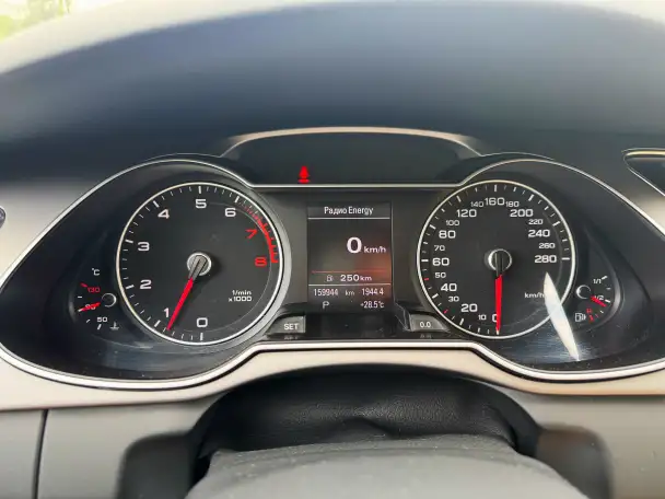 Audi A4 B8  Рестайлинг, фотография 12