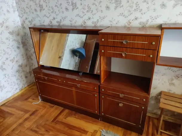 Мебель: секции, тумбы, диваны, кресла, фотография 10