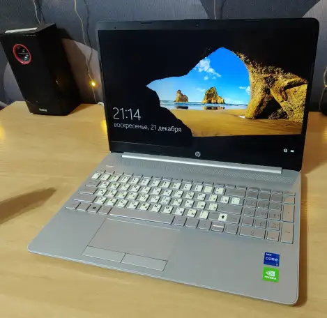 Ноутбук HP 15-DW3006NX, фотография 1