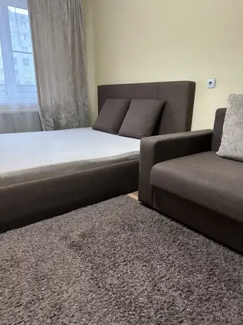 Сдам квартиру на сутки, часы, недели, Б-р Непокорённых 73, фотография 1
