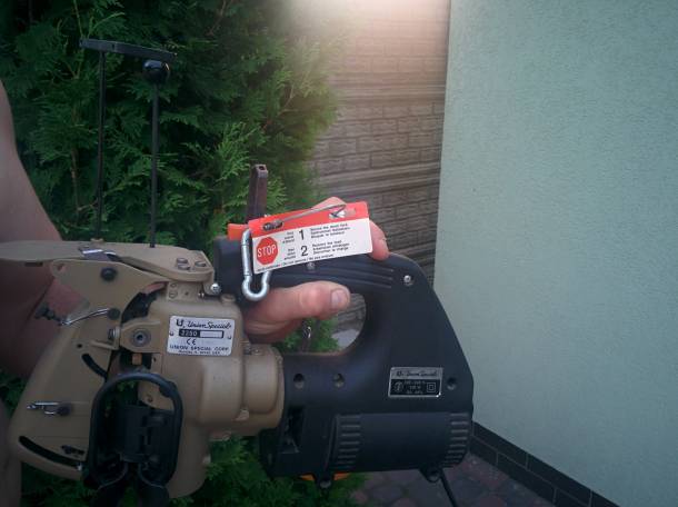 Мешкозашивочная машина с оригинальным подвесом Union Special 2200, фотография 3