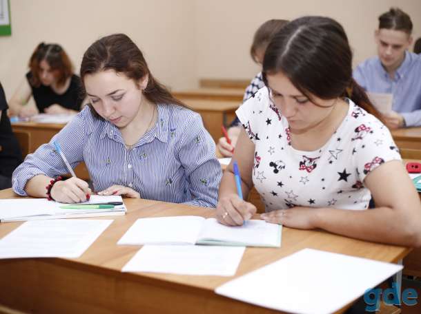 Успей подать документы!, фотография 3