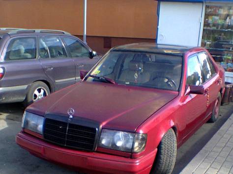 Мерседес 124 Mercedes-Benz C-Class, фотография 6