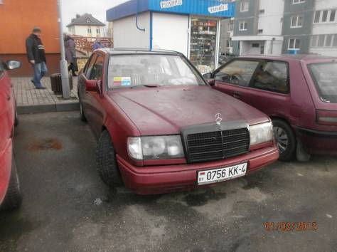 Мерседес 124 Mercedes-Benz C-Class, фотография 7