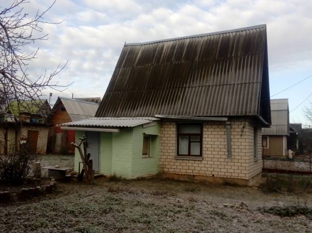 Дача с домом из кирпича, фотография 3
