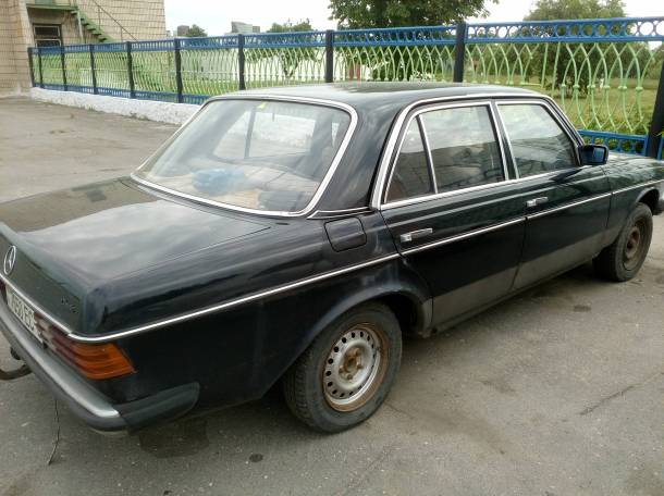 Автомобиль Мерседес Mercedes-Benz, фотография 2