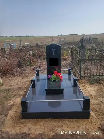 Памятники и благоустройство, фотография 3