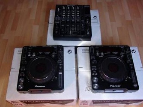 Numark CDX Direct-Drive CD Turntable, фотография 1
