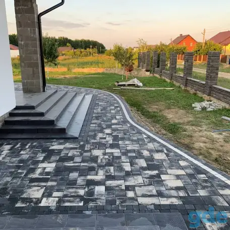 Укладка тротуарной плитки, фотография 2