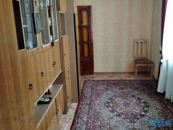 продаю двухкомнатную квартиру пл.42,7 кв.м, с обстановкой, 1-й этаж, ул. Лермонтова 16, фотография 2