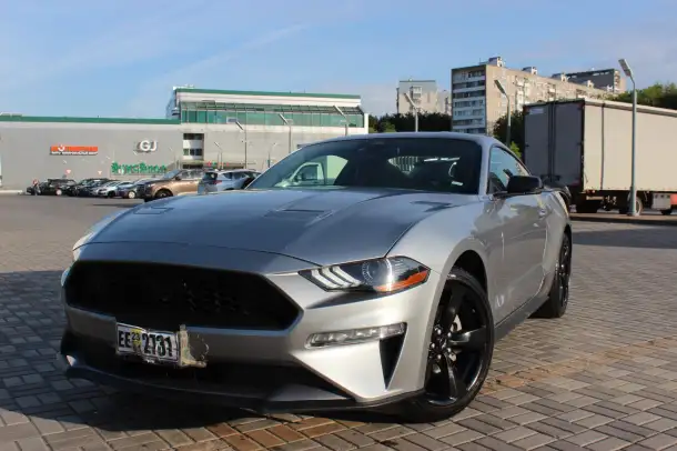 FORD MUSTANG, фотография 3