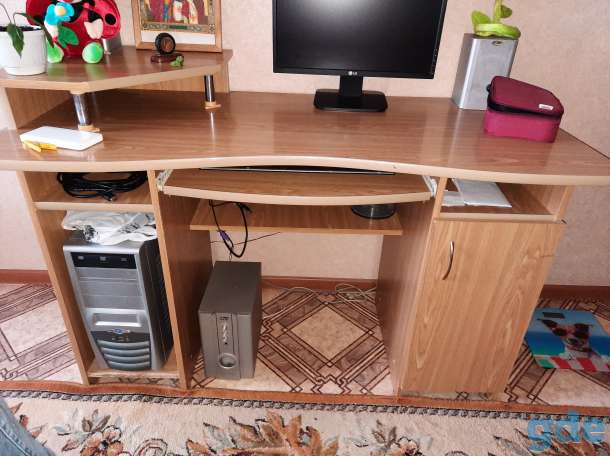 Продам стол компьютерной, фотография 2