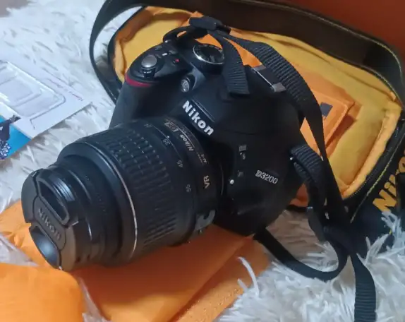 Зеркальный фотоаппарат Nikon D3200 Kit 18-55 mm VR, фотография 1