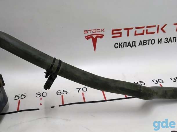 Зап. части для авто Tesla. Трубка насоса охлаждения к расширительному бачку Tesla model SDB RESE, фотография 1