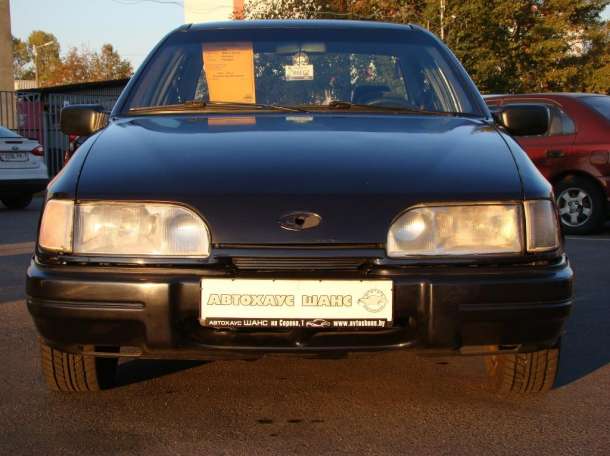 Автомобиль Ford Sierra 1.8, фотография 4