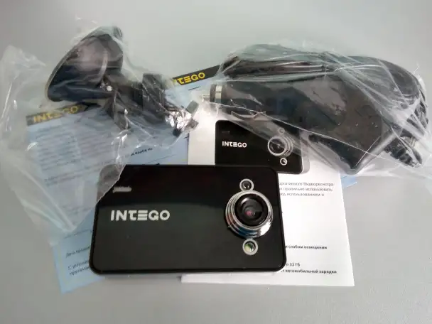 Видеорегистратор Intego VX-135HD, фотография 1