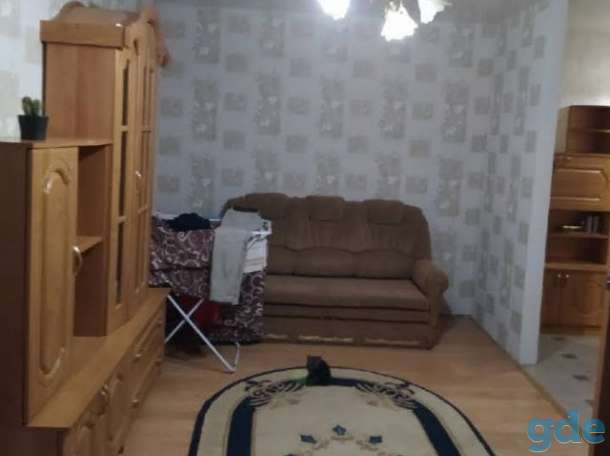 Сдаемся проходная комната в 2-х комнатной квартире, фотография 1