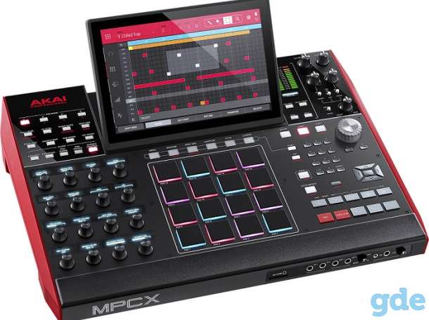 Akai Professional MPC X Music Production Console (Stand-Alone), фотография 1