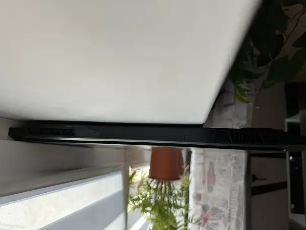 Ноутбук MSI Katana GF76 11UE-262PL, фотография 6