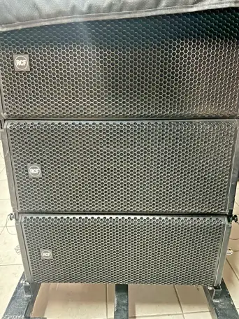HDL 30-A Active Two-Way Line Array Module, фотография 1