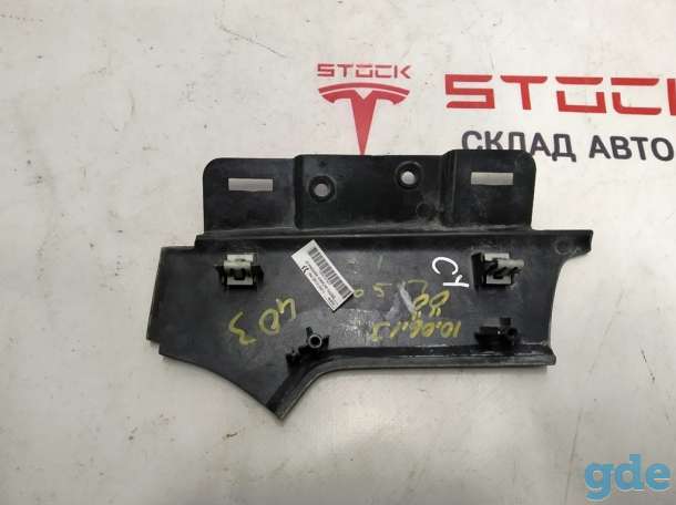 Зап. части для авто Tesla. Декоративная накладка центральной панели водительская левая OBECHE GLOSS VERTICAL Tesla model, фотография 3