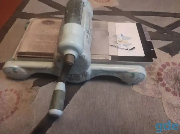 Б\У набор дыроколов 40 шт, машинка для тиснения и вырубки с пластинами и ножами и прочее, фотография 11
