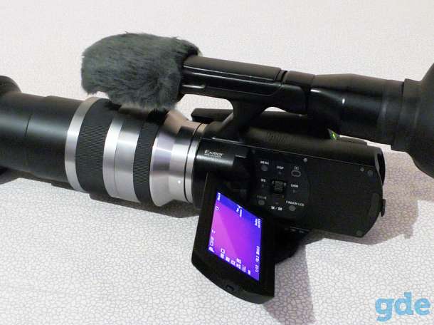 видеокамера SONY  NEX-VG10E, фотография 1