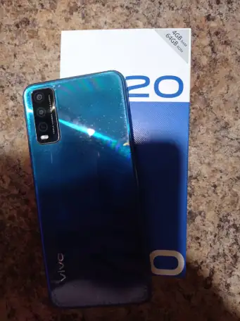 Телефон VIVO Y20, фотография 1