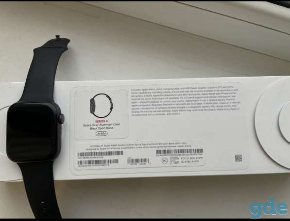 Умные часы Apple Watch series 4 ,44мм, фотография 6