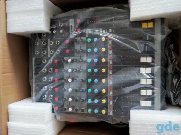 Микшерный пульт Soundcraft EPM6, фотография 6