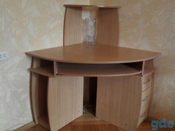 Продам  компьютерный стол, фотография 2