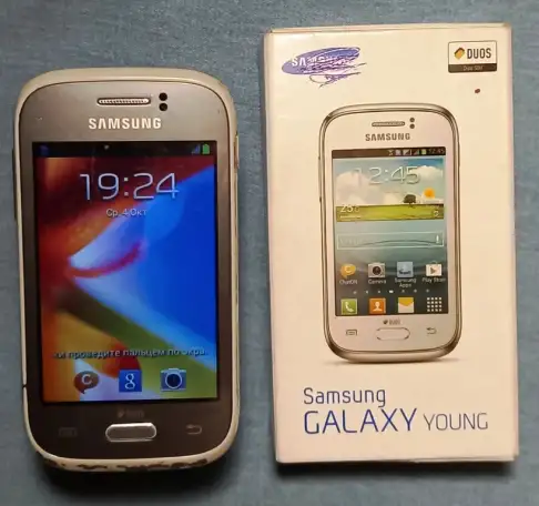 Смартфон Samsung Galaxy Young. Телефон в полном рабочем состоянии., фотография 1