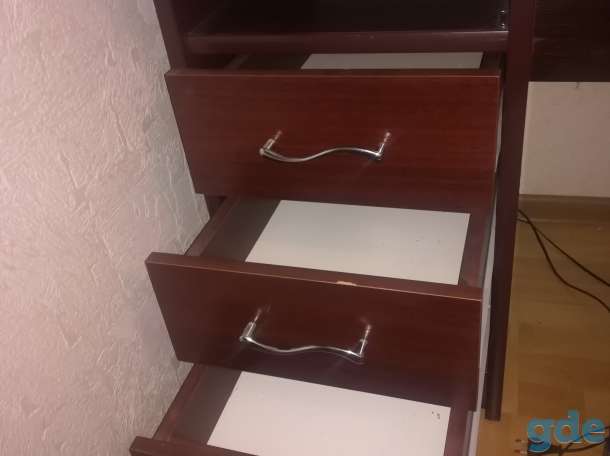 Компьютерный стол, фотография 2
