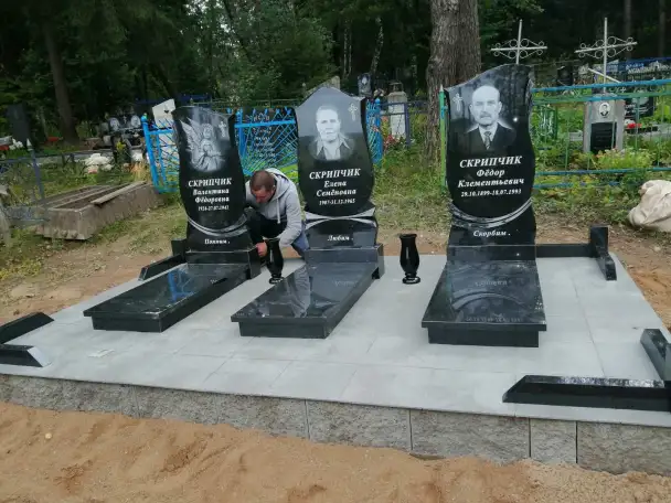 Памятники из чёрного и цветного гранита.Благоустройство, фотография 14