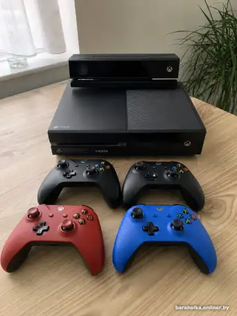 Xbox One  Kinect  4 геймпада  коллекция игр, фотография 1