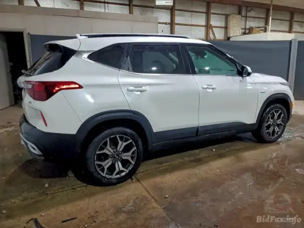 Kia seltos 2022 KNDERCAA4N733358O KNDERCAA4N7333580, фотография 3
