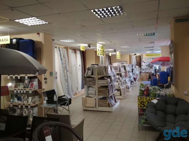 Сдам торговое помещение 100 м² под магазин в самом центре, фотография 2