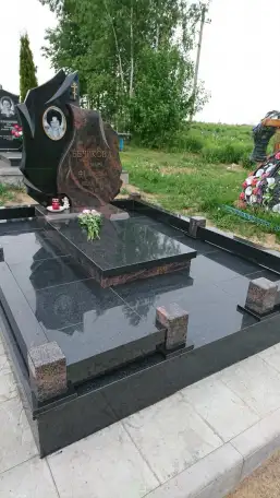 Памятники и благоустройство мест захоронения, фотография 2