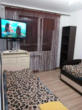 Квартира на сутки посуточно, Строителей 31, фотография 1