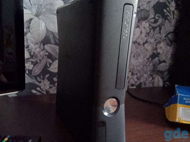 Xbox 360 (Slim) Freeboot, фотография 2