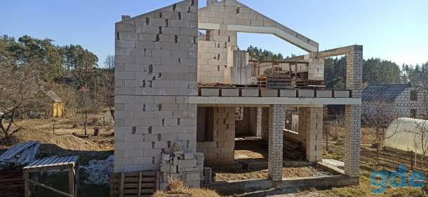 Продам участок с недостроенным домом, фотография 1