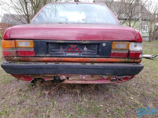 AUDI 100 С3 седан  1989 г. на запчасти, фотография 3