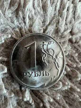 Рубль 2010г редкий брак, фотография 1
