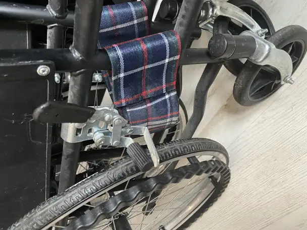 Продам коляску инвалидную, фотография 4